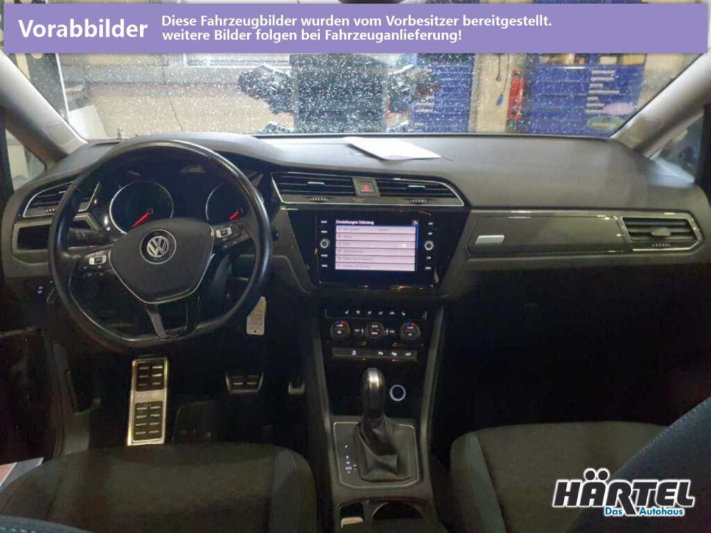 VOLKSWAGEN Touran Exposé-Bild 5