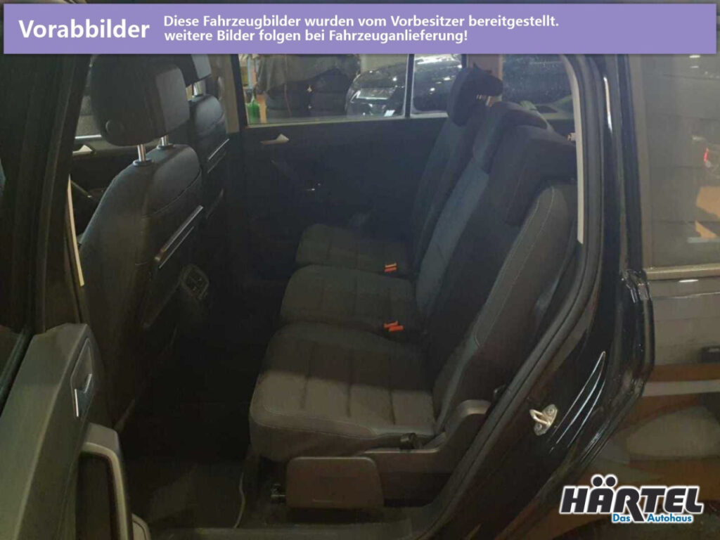 VOLKSWAGEN Touran Exposé-Bild 6