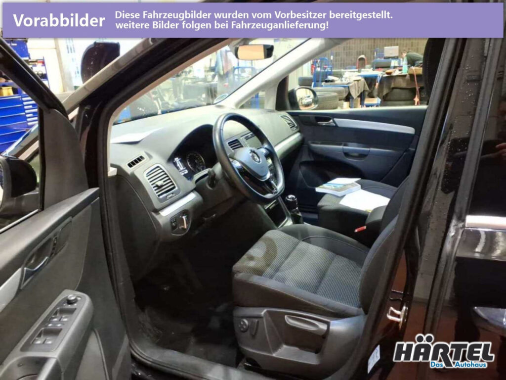 VOLKSWAGEN Sharan Exposé-Bild 4