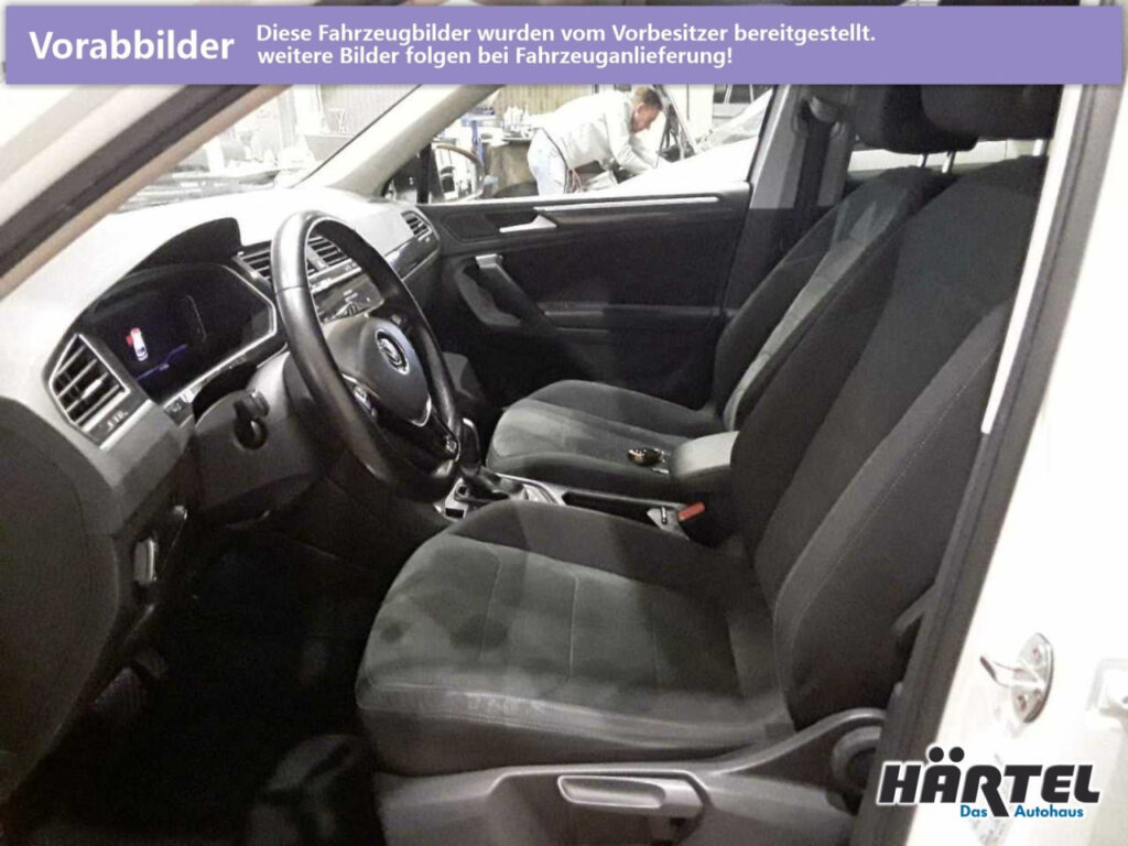VOLKSWAGEN Tiguan Exposé-Bild 4