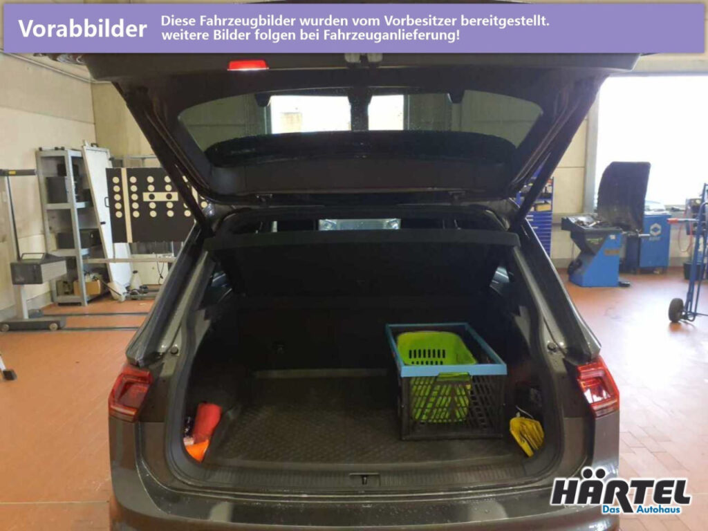 VOLKSWAGEN Tiguan Exposé-Bild 7