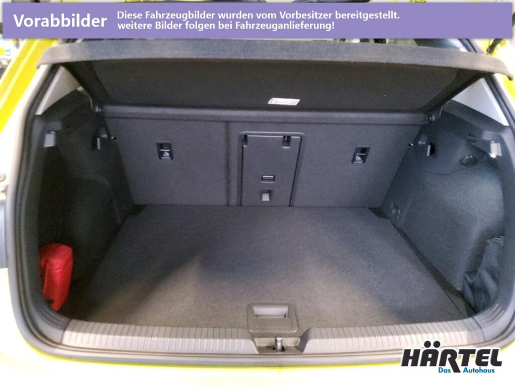 VOLKSWAGEN Golf Exposé-Bild 6