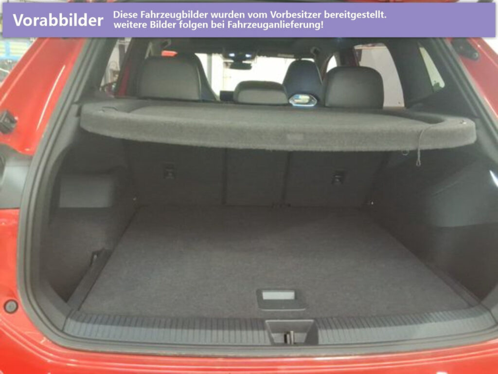 VOLKSWAGEN Tiguan Exposé-Bild 6