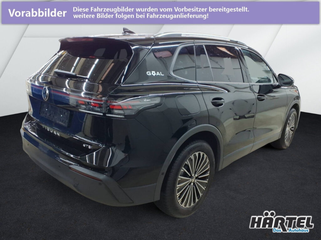 VOLKSWAGEN Tiguan Exposé-Bild 3