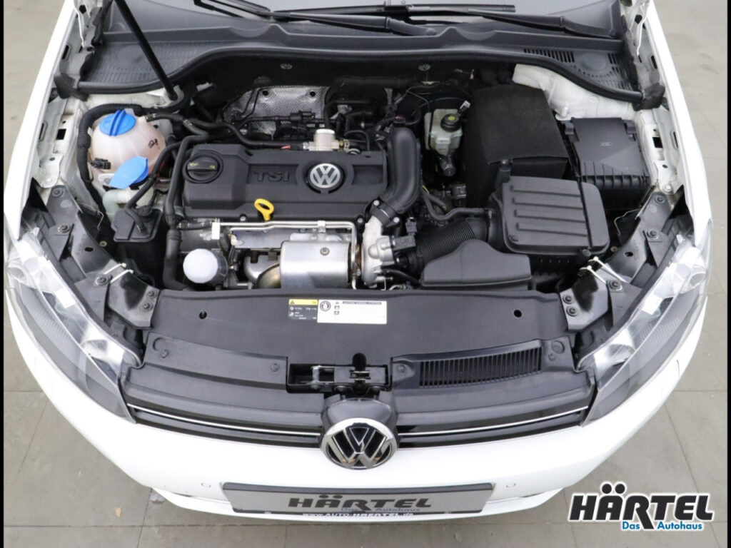 VOLKSWAGEN Golf Exposé-Bild 5