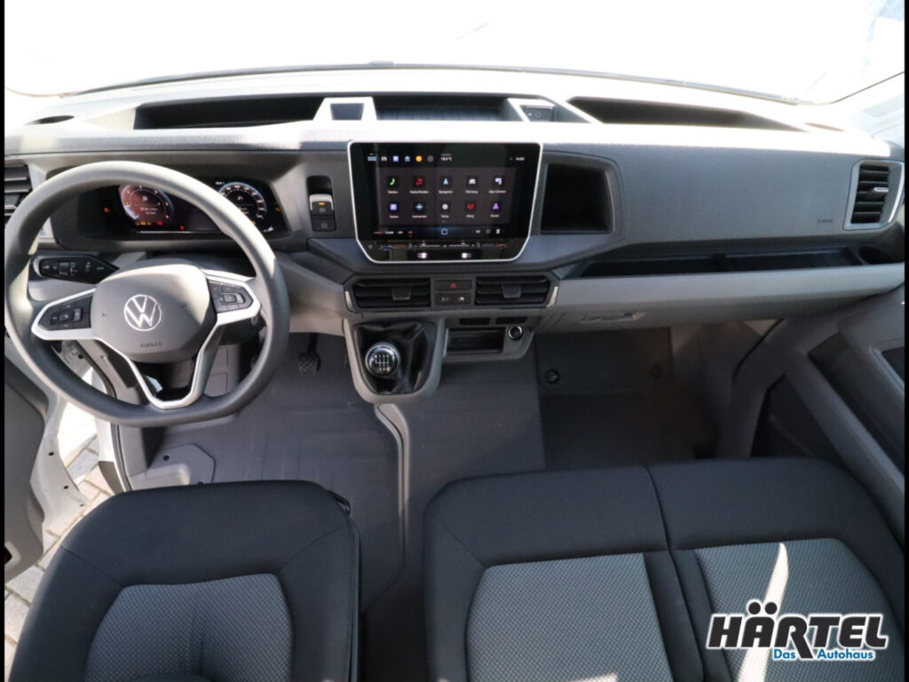 VOLKSWAGEN Crafter Exposé-Bild 11