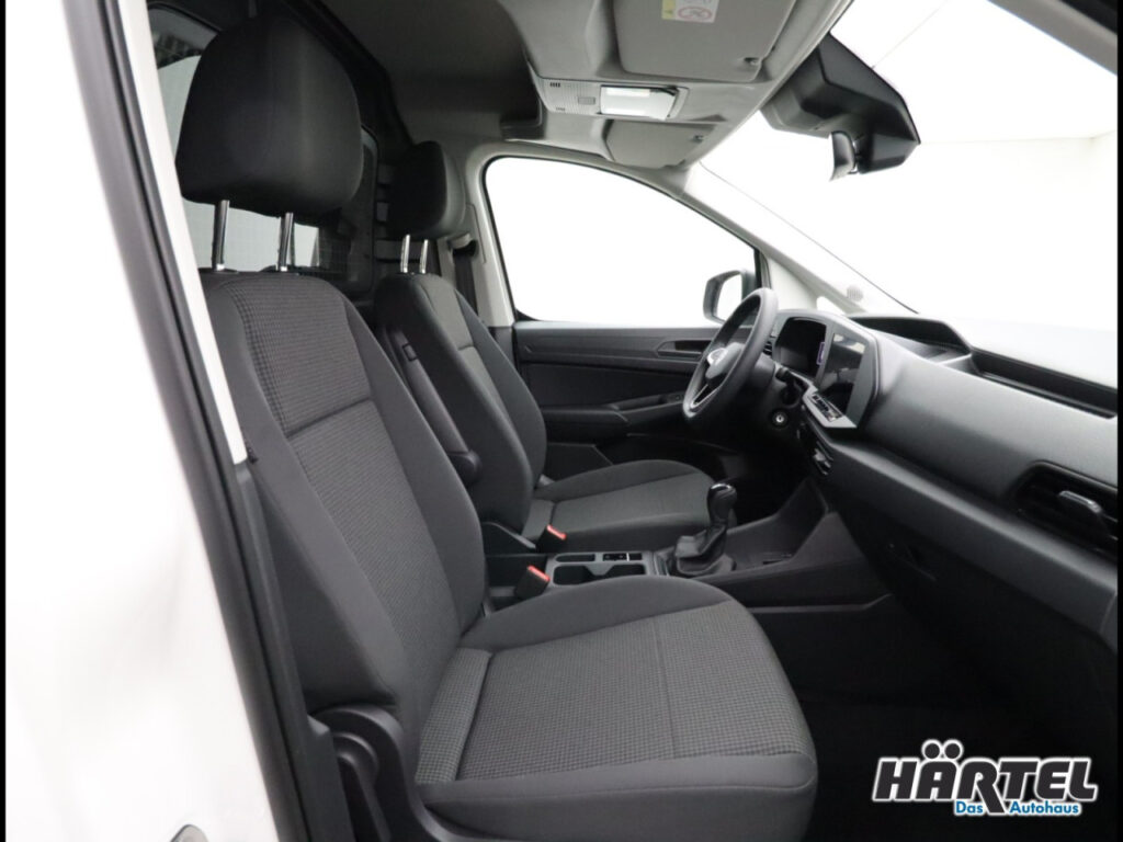 VOLKSWAGEN Caddy Exposé-Bild 6