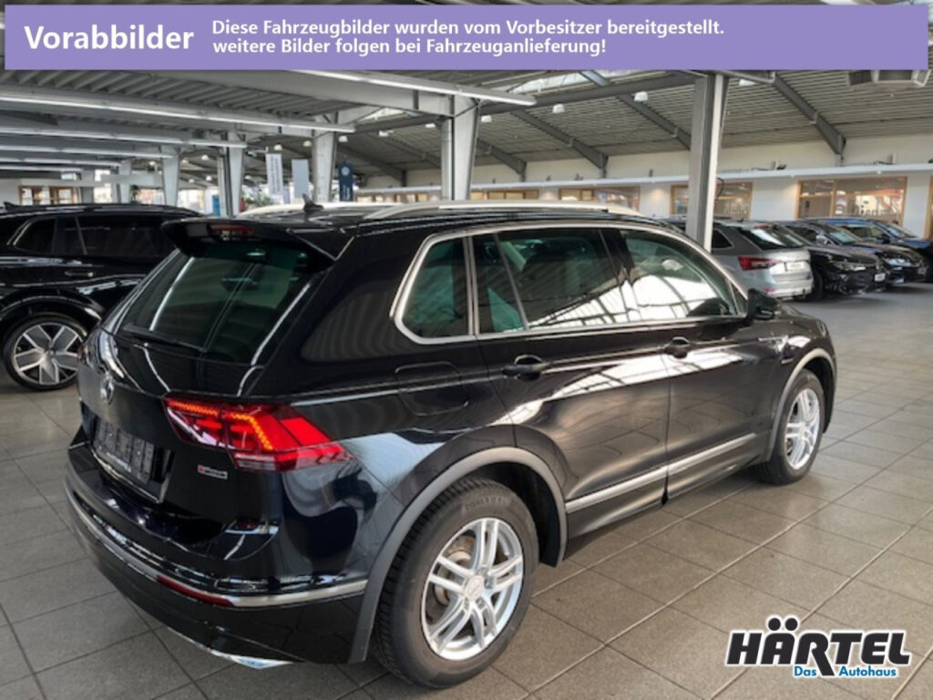 VOLKSWAGEN Tiguan Exposé-Bild 3