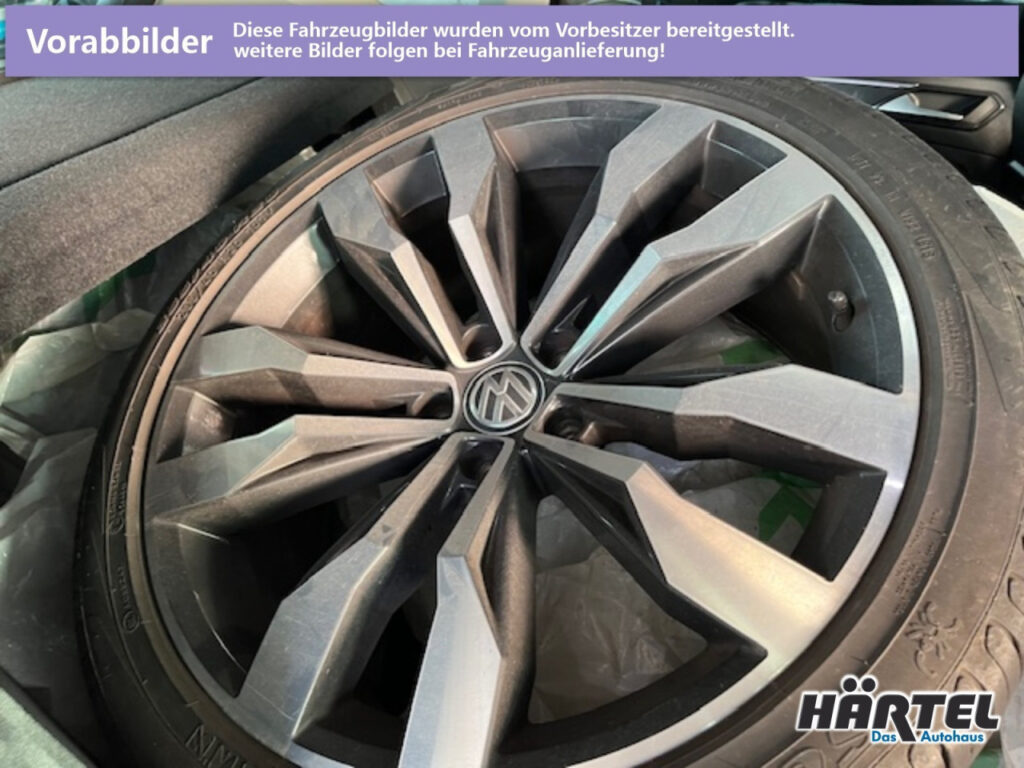 VOLKSWAGEN Tiguan Exposé-Bild 7