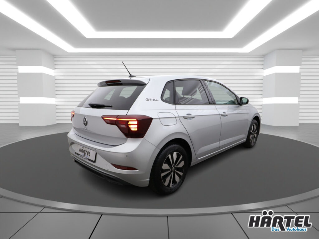 VOLKSWAGEN Polo Exposé-Bild 3