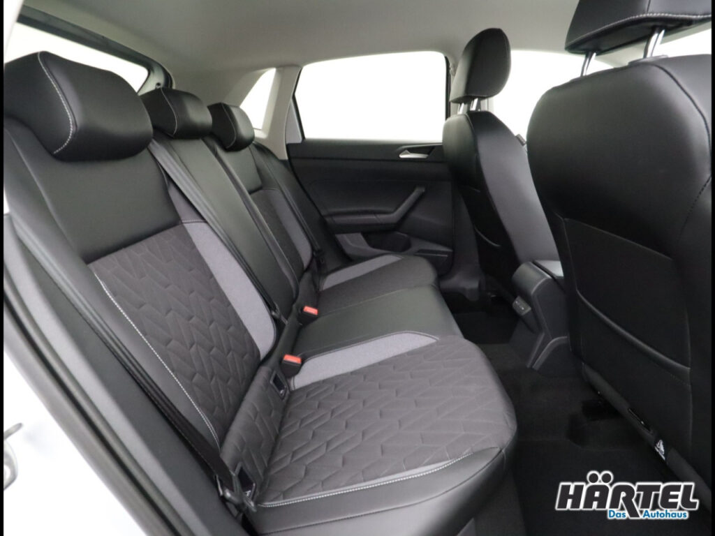 VOLKSWAGEN Polo Exposé-Bild 7