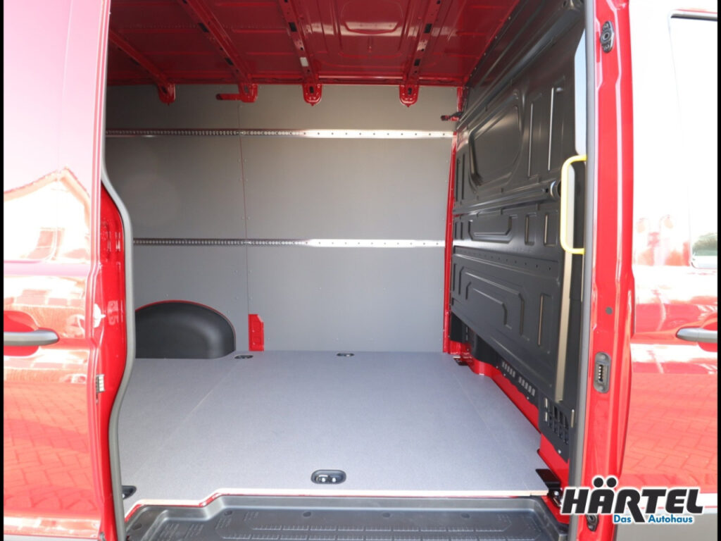 VOLKSWAGEN Crafter Exposé-Bild 11