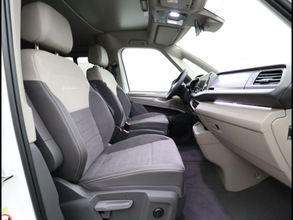 VOLKSWAGEN T7 Exposé-Bild 6