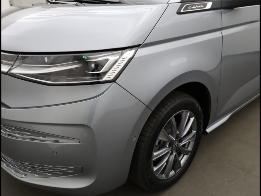 VOLKSWAGEN T7 Exposé-Bild 4