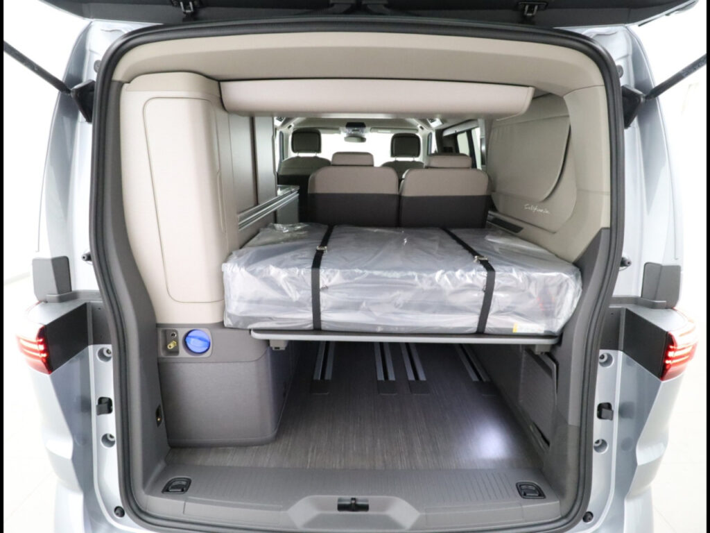 VOLKSWAGEN T7 Exposé-Bild 13