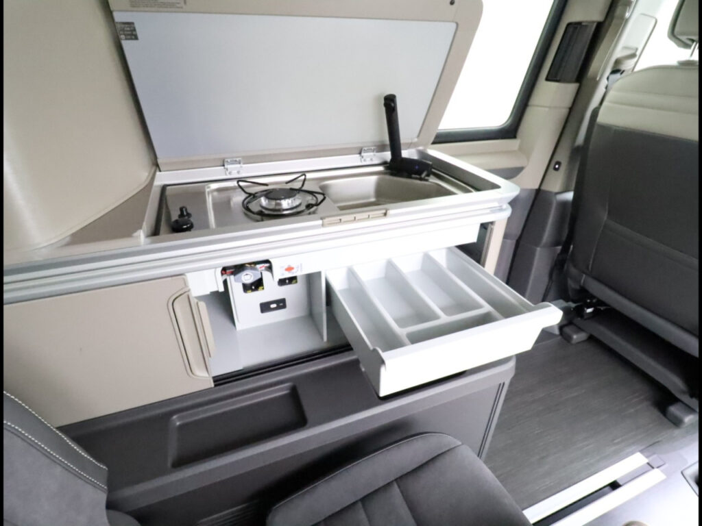 VOLKSWAGEN T7 Exposé-Bild 14