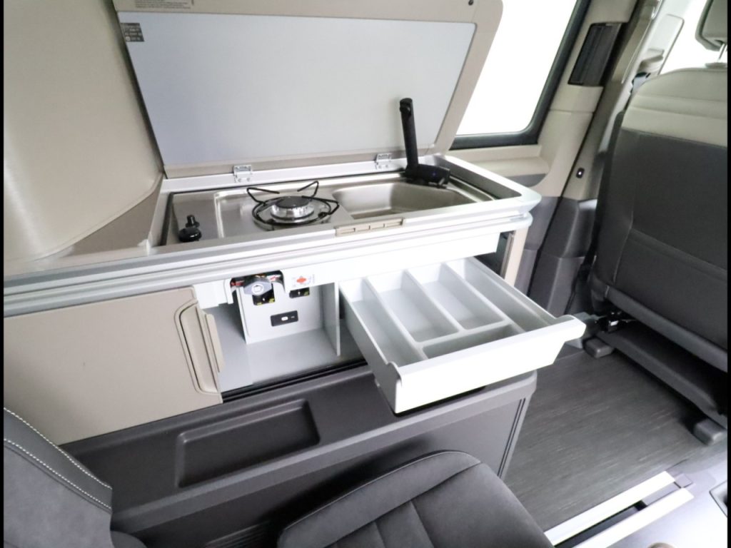 VOLKSWAGEN T7 Exposé-Bild 14
