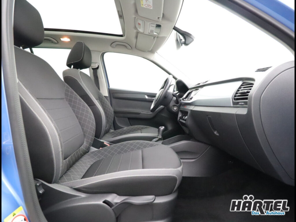 SKODA Fabia Exposé-Bild 6