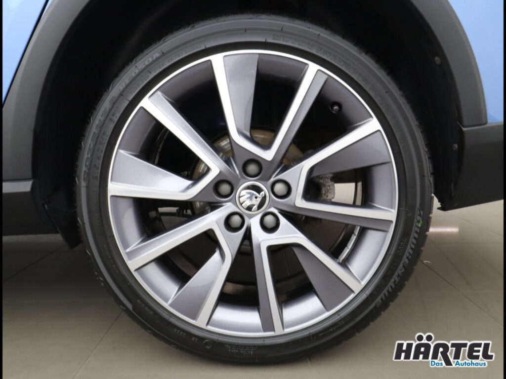 SKODA Fabia Exposé-Bild 17