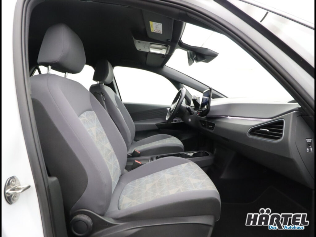 VOLKSWAGEN ID.3 Exposé-Bild 6