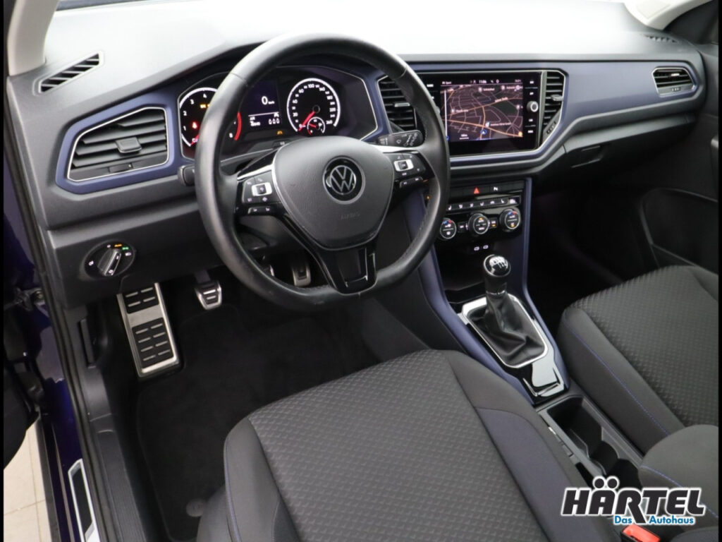 VOLKSWAGEN T-Roc Exposé-Bild 9