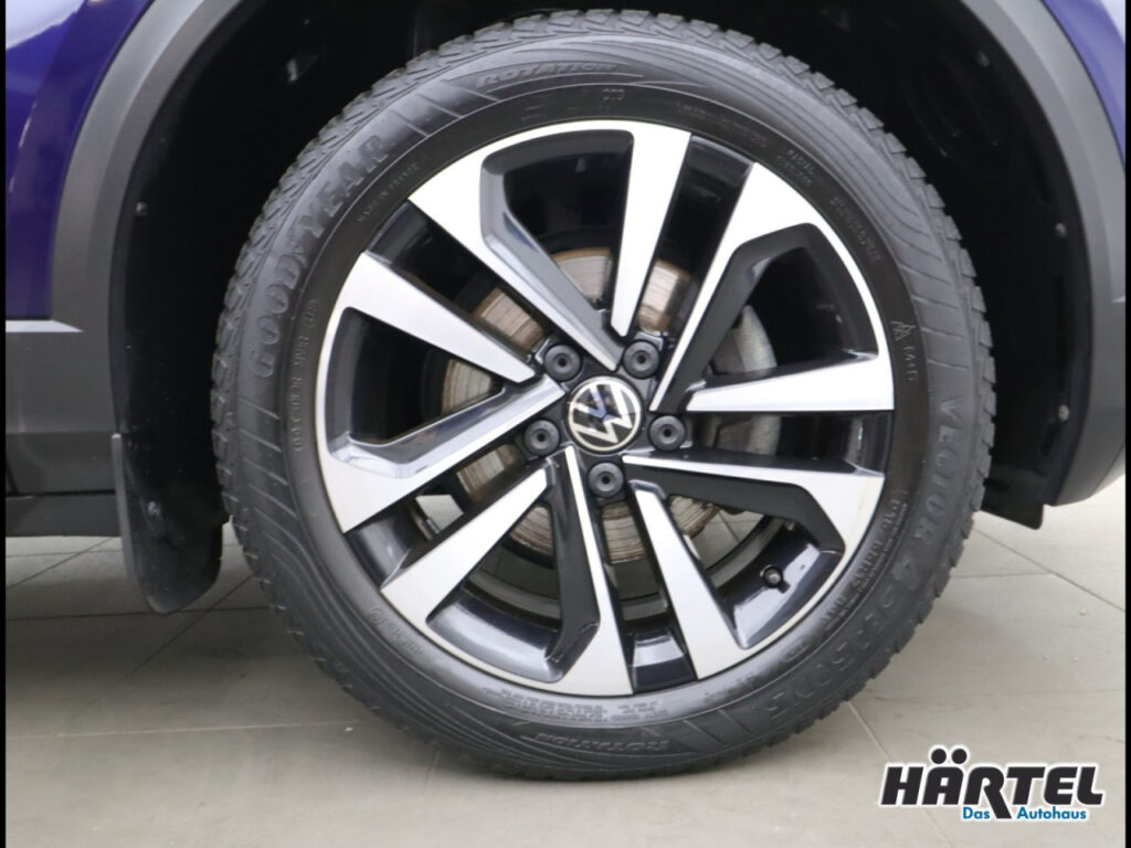 VOLKSWAGEN T-Roc Exposé-Bild 15