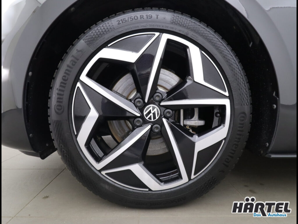 VOLKSWAGEN ID.3 Exposé-Bild 16