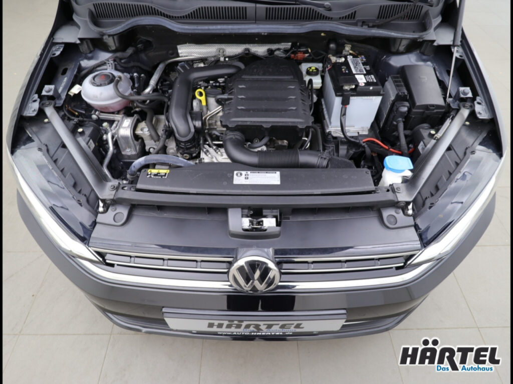 VOLKSWAGEN Golf Exposé-Bild 5