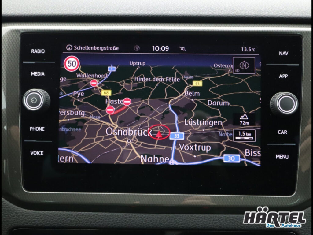 VOLKSWAGEN Golf Exposé-Bild 12