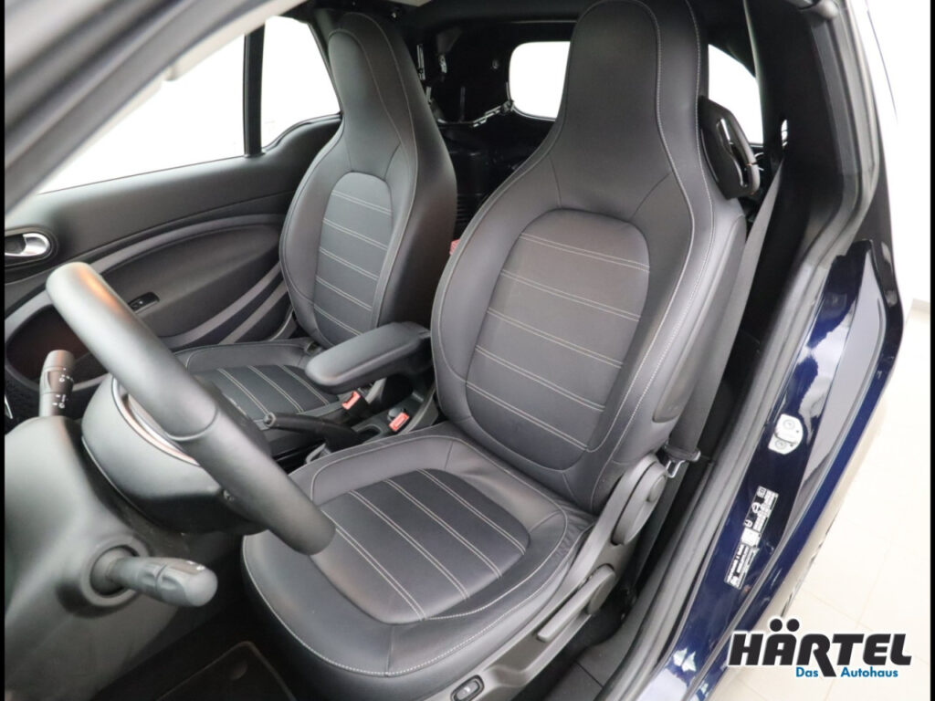 SMART ForTwo Exposé-Bild 8