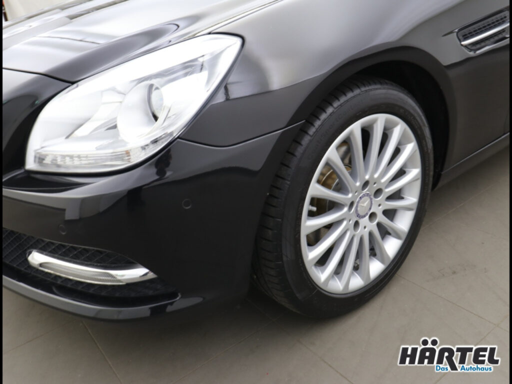 MERCEDES-BENZ SLK Exposé-Bild 4