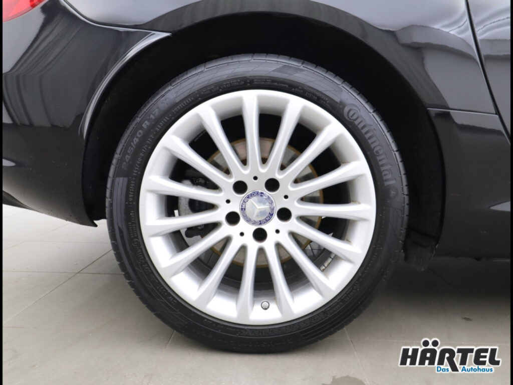 MERCEDES-BENZ SLK Exposé-Bild 11