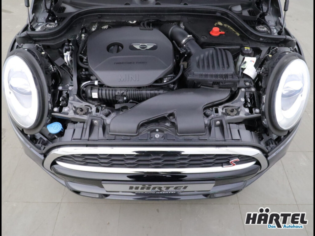 MINI Cooper Exposé-Bild 4