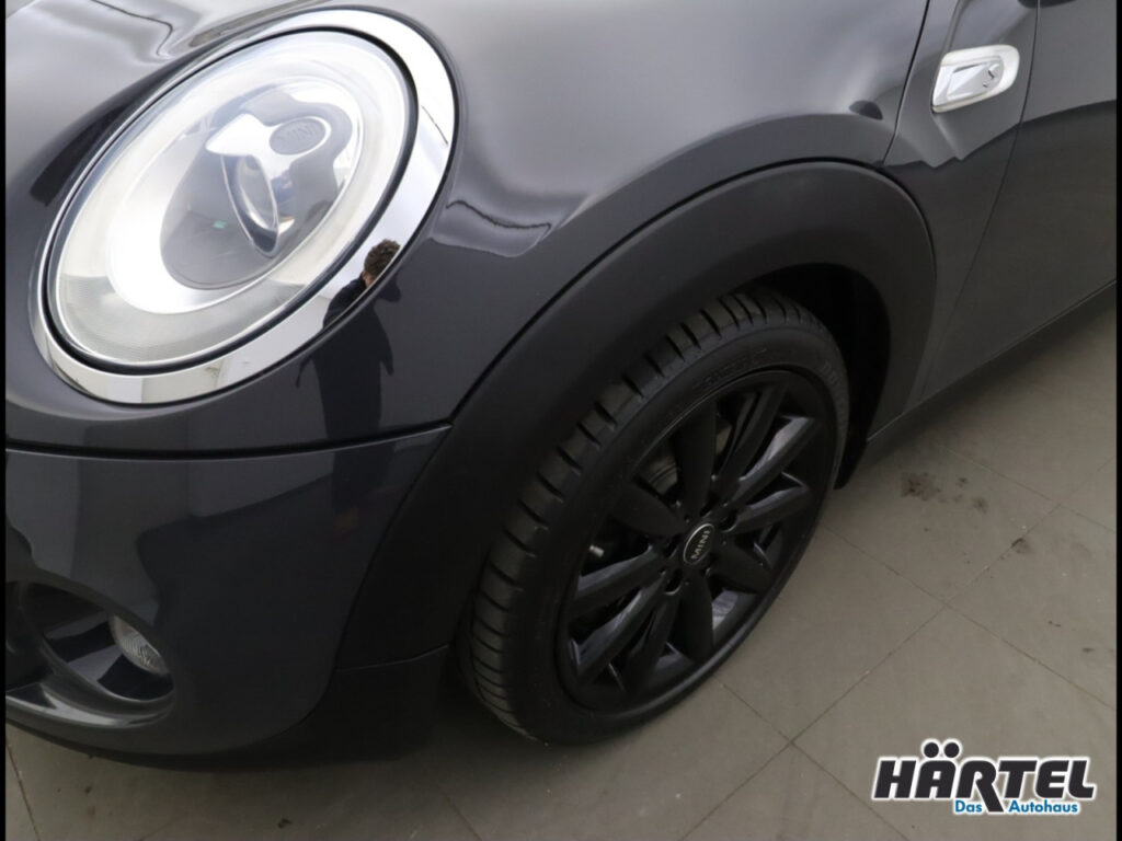 MINI Cooper Exposé-Bild 5