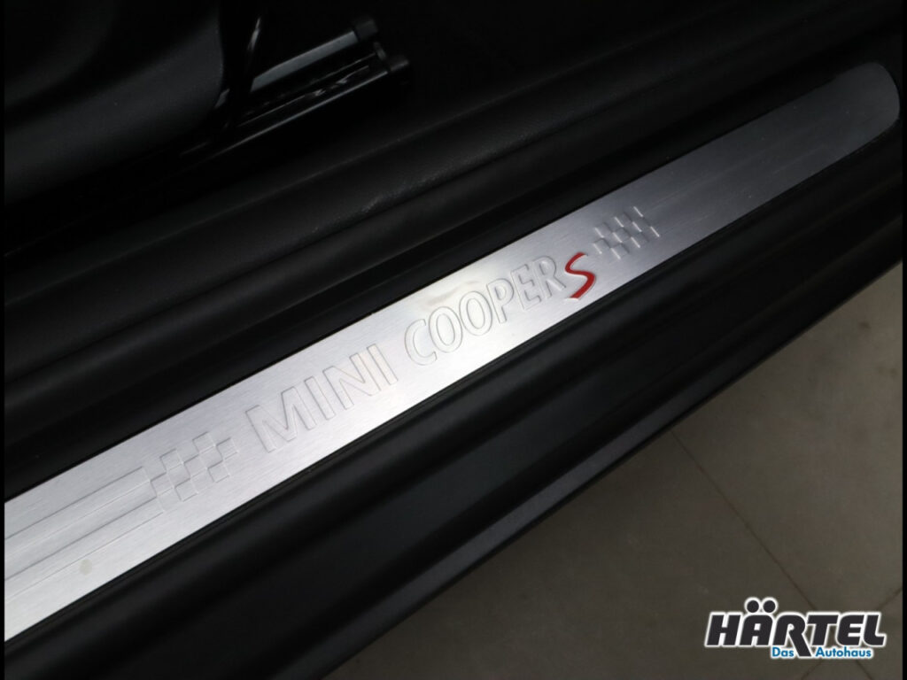 MINI Cooper Exposé-Bild 15