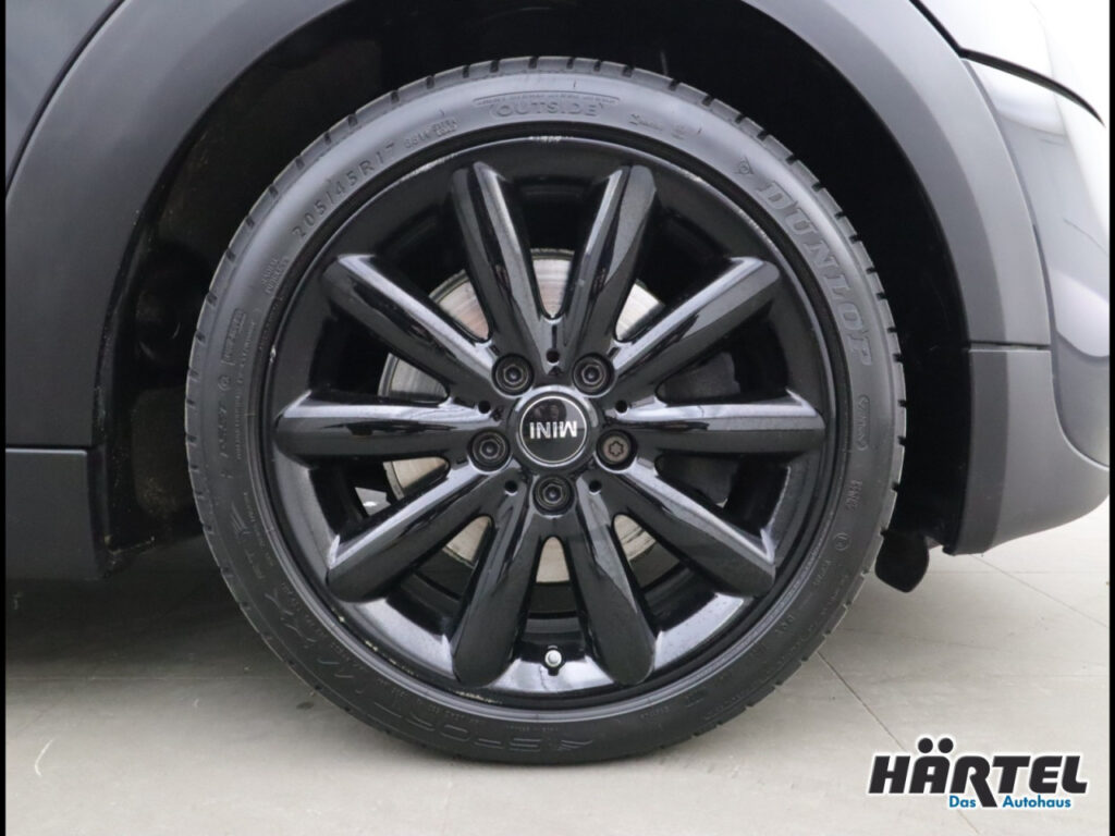 MINI Cooper Exposé-Bild 17