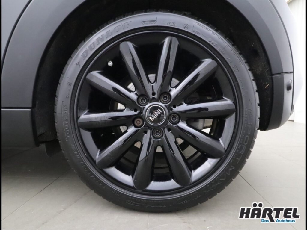 MINI Cooper Exposé-Bild 19
