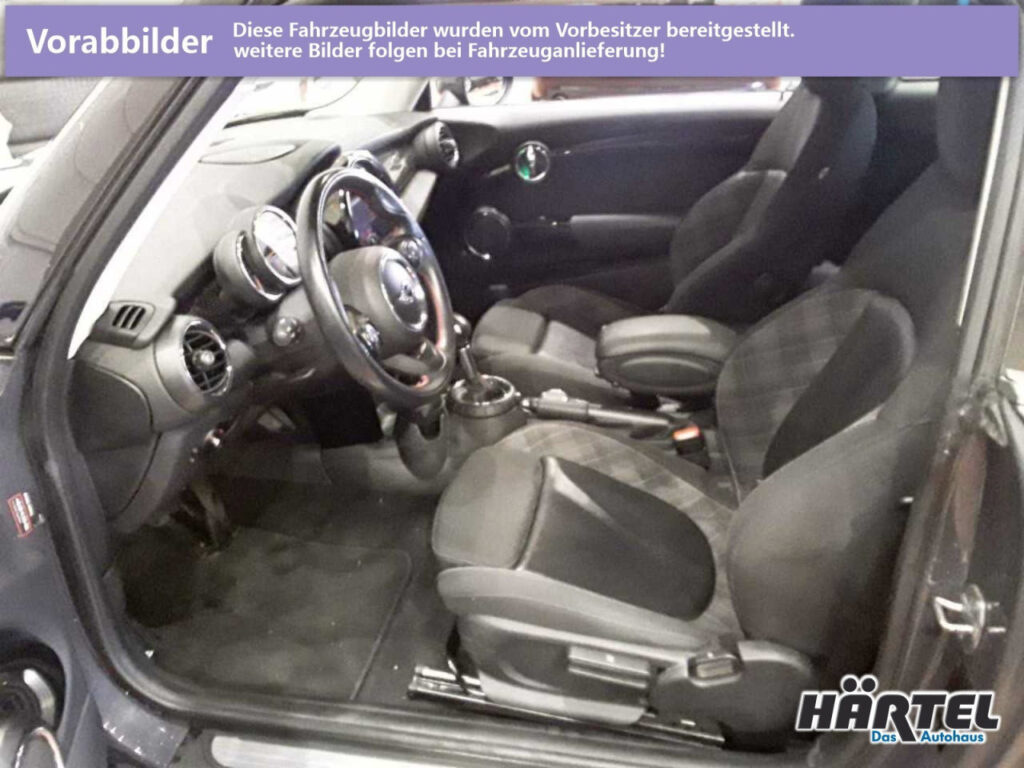 MINI Cooper Exposé-Bild 4