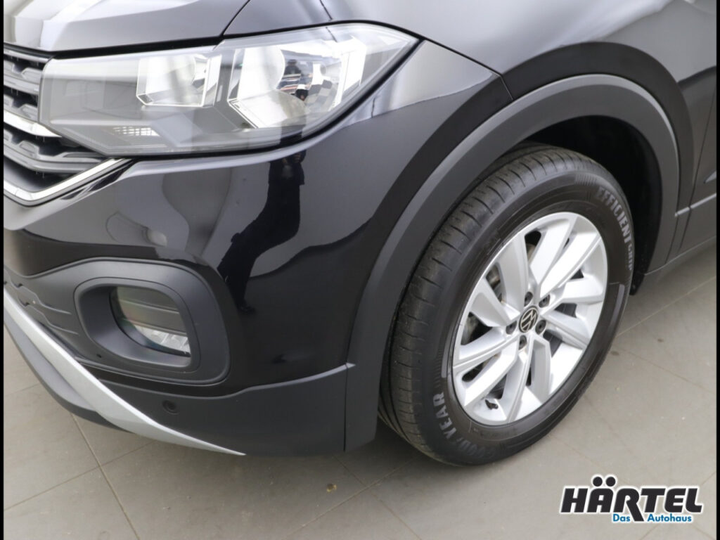 VOLKSWAGEN T-Cross Exposé-Bild 4