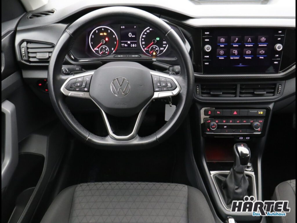 VOLKSWAGEN T-Cross Exposé-Bild 10