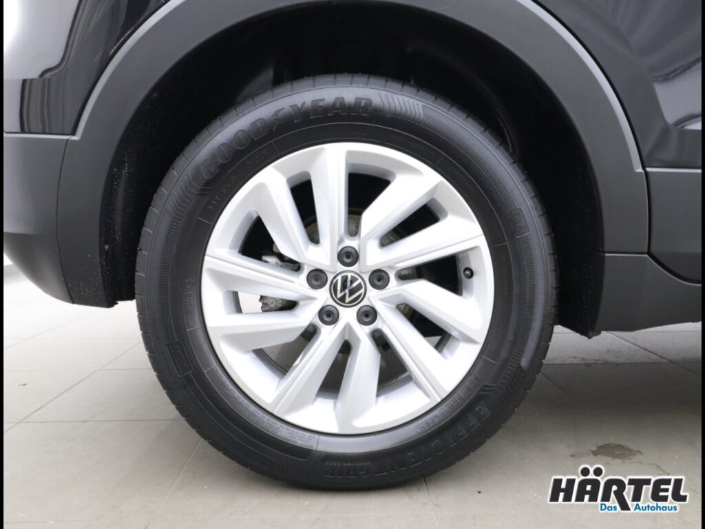 VOLKSWAGEN T-Cross Exposé-Bild 17