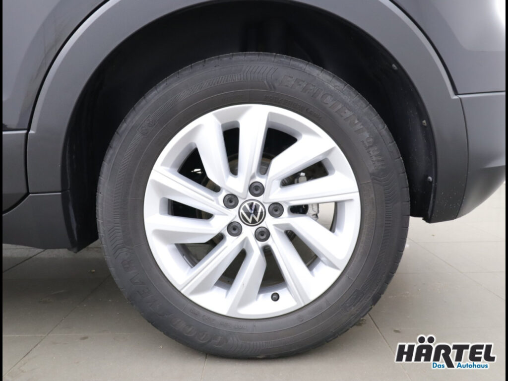 VOLKSWAGEN T-Cross Exposé-Bild 18
