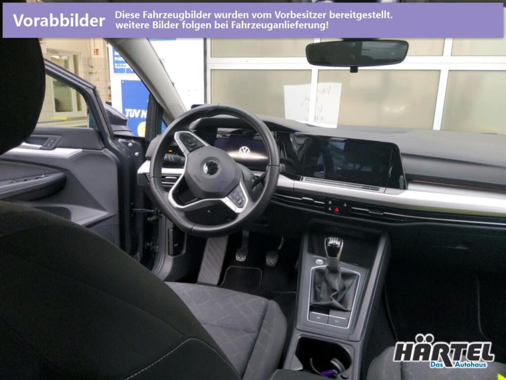 VOLKSWAGEN Golf Exposé-Bild 4