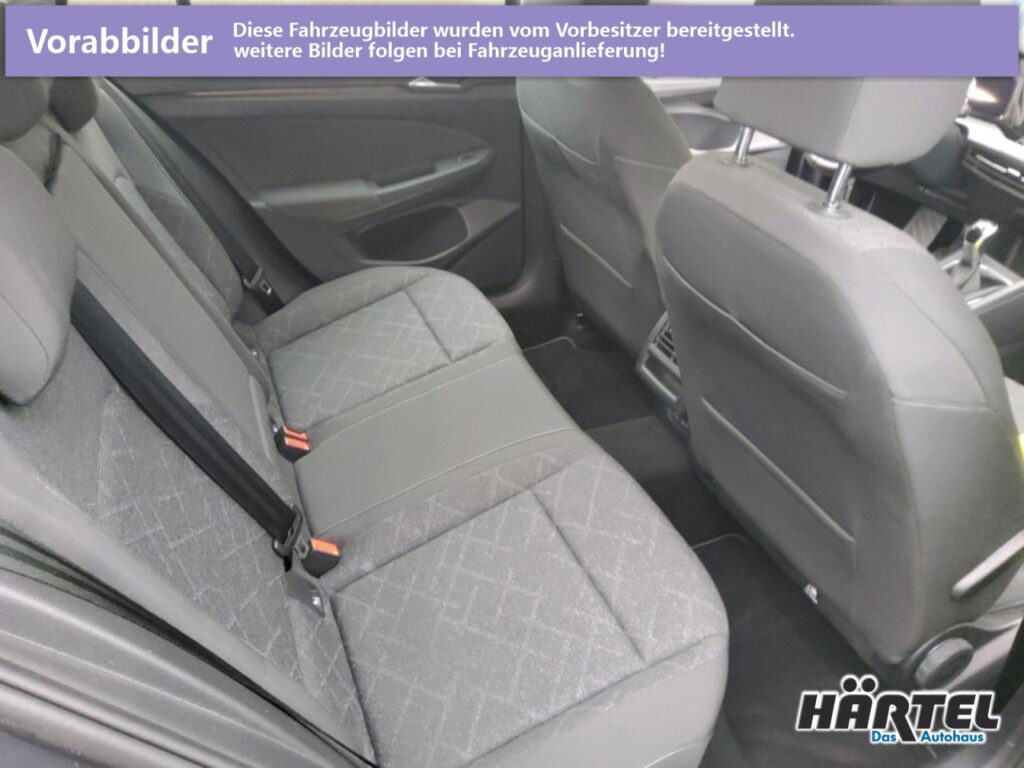 VOLKSWAGEN Golf Exposé-Bild 6