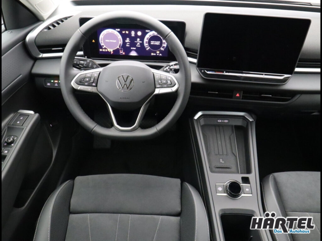 VOLKSWAGEN T-Roc Exposé-Bild 10