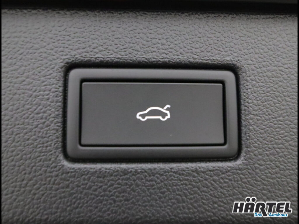 VOLKSWAGEN T-Roc Exposé-Bild 14