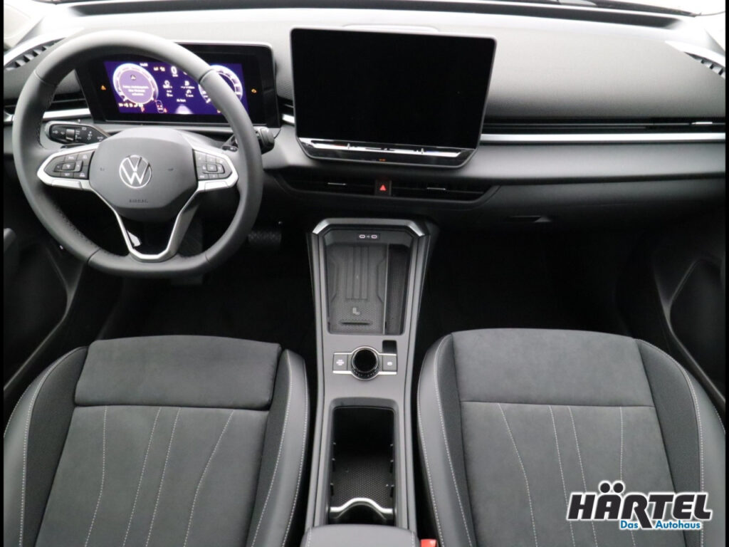 VOLKSWAGEN T-Roc Exposé-Bild 11