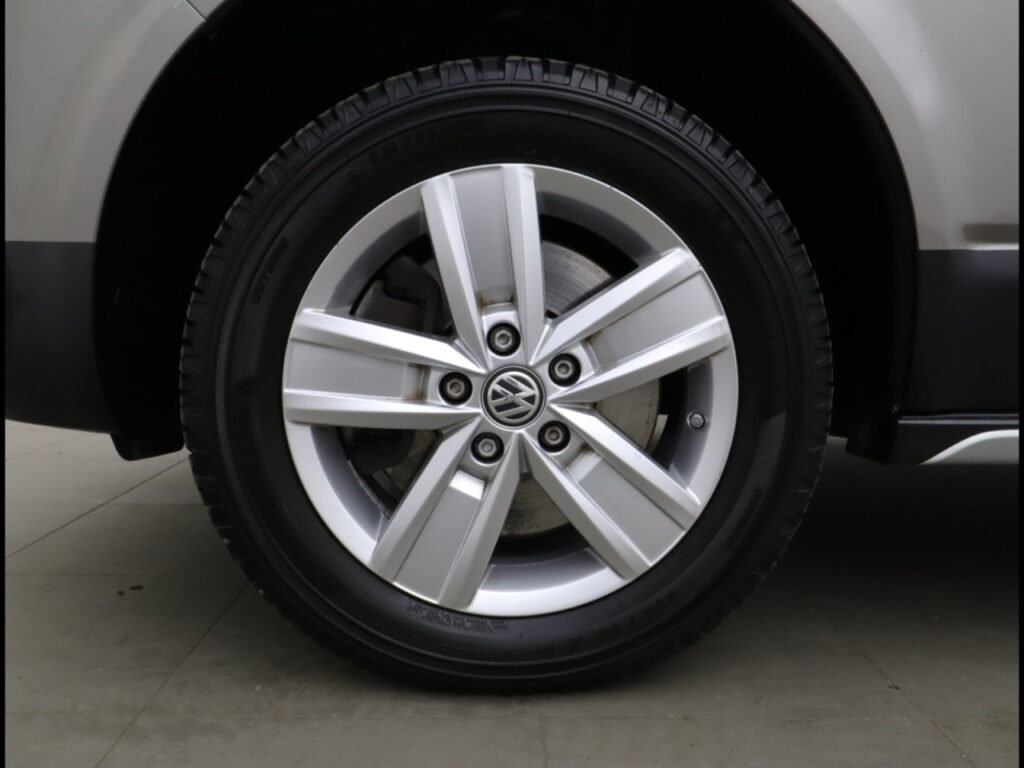 VOLKSWAGEN T6.1 Exposé-Bild 17