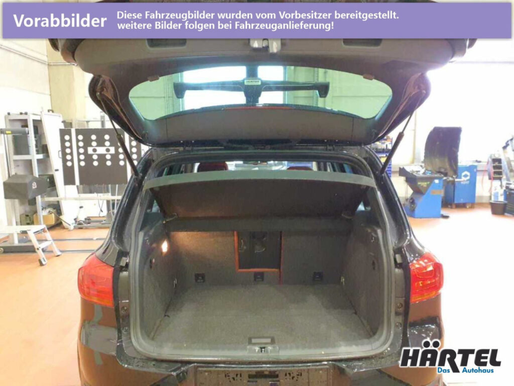 VOLKSWAGEN Tiguan Exposé-Bild 7